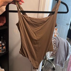SKIMS FITS EVERYBODY BODYSUIT